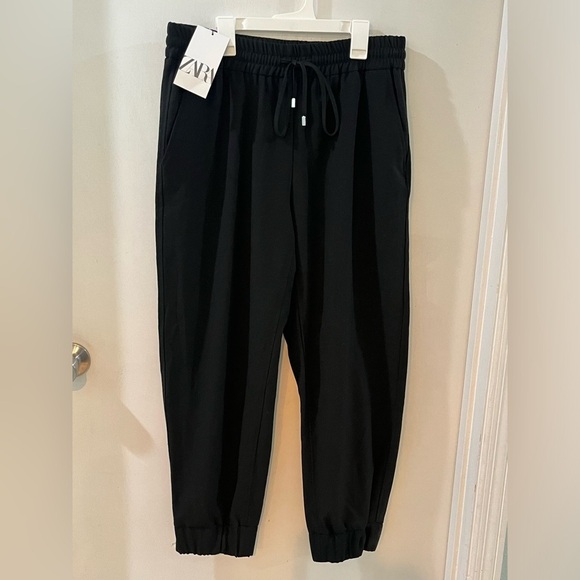 Zara Pants - Zara Black Jogger Pants, A Step-up From Run Of The Mill Joggers. large, NWOT